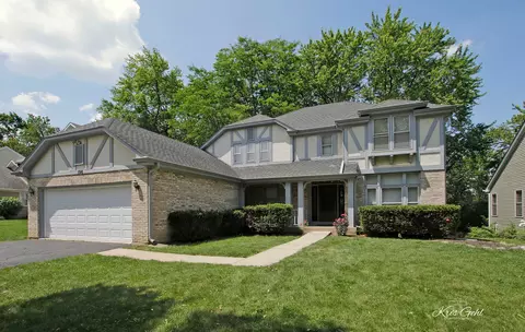 196 Southfield Dr, Vernon Hills, IL 60061