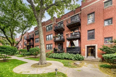 5909 N Paulina St #3, Chicago, IL 60660