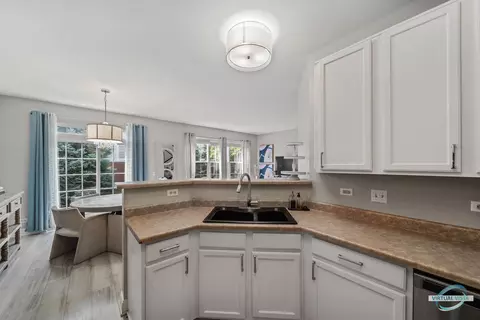 24026 Walnut Cir, Plainfield, IL 60585 photo 10