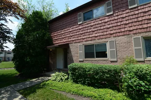 500 Tahoe Circle Dr #500, Wheeling, IL 60090