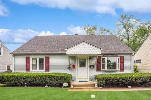 409 N Craig Pl, Lombard, IL 60148