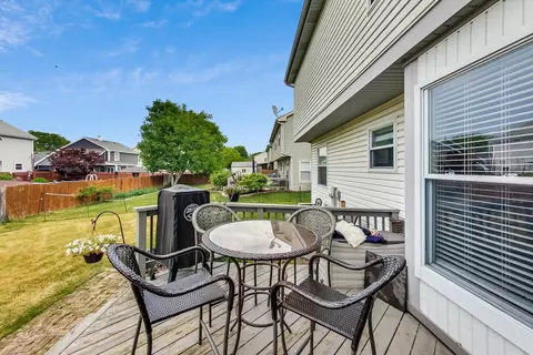 549 Foxford Rd, Bartlett, IL 60103 photo 28