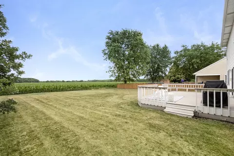 308 Shawnee Dr, Minooka, IL 60447 photo 19