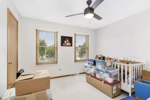 308 Shawnee Dr, Minooka, IL 60447 photo 13