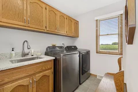308 Shawnee Dr, Minooka, IL 60447 photo 14