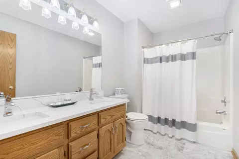 308 Shawnee Dr, Minooka, IL 60447 photo 12