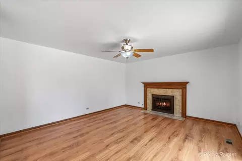 726 Cimarron Dr, Cary, IL 60013 photo 8