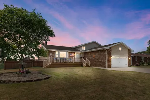 2094 W Garden Dr, Kankakee, IL 60901