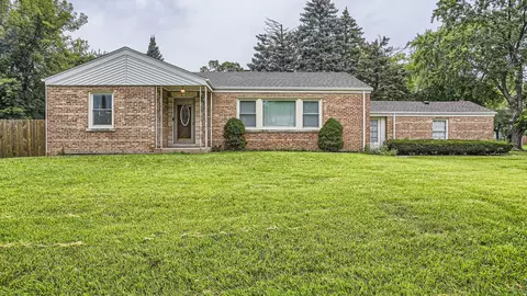 575 E Prairie Ave, Des Plaines, IL 60016
