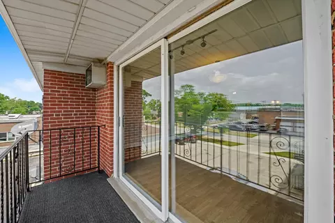8310 47th St #10, Lyons, IL 60534 photo 16