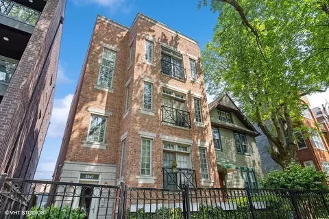 3847 N Damen Ave #4, Chicago, IL 60618