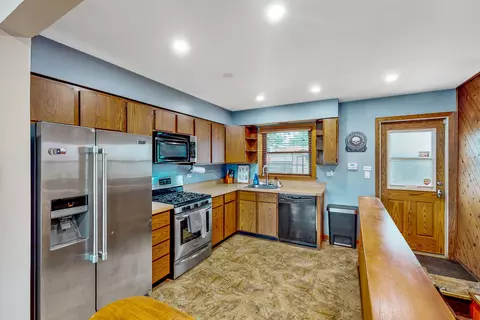 326 Emmerson Ave, Itasca, IL 60143 photo 3