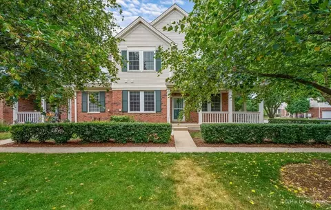 645 W Moreland Ave, Addison, IL 60101