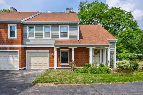 6 S Stonington Dr, Palatine, IL 60074