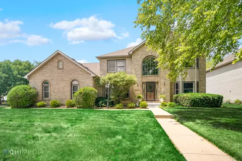 2339 Joyce Ln, Naperville, IL 60564