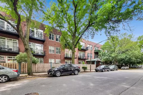 2333 W Saint Paul Ave #229, Chicago, IL 60647