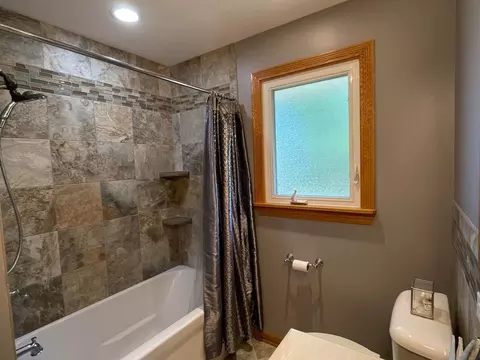 7900 W 82nd St, Bridgeview, IL 60455 photo 15