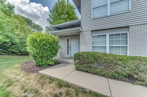 655 Beaver Ct, Naperville, IL 60563 photo 2