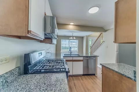 655 Beaver Ct, Naperville, IL 60563 photo 9