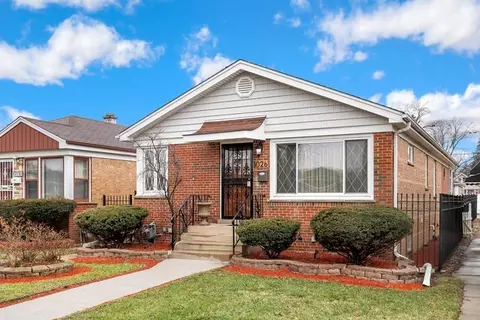 1026 32nd Ave, Bellwood, IL 60104