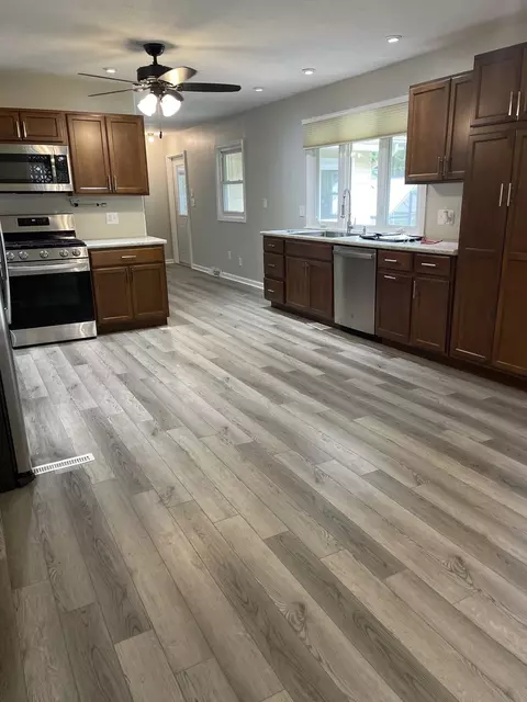 402 N Cottage Ave, Normal, IL 61761 photo 8
