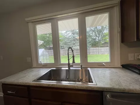 402 N Cottage Ave, Normal, IL 61761 photo 10