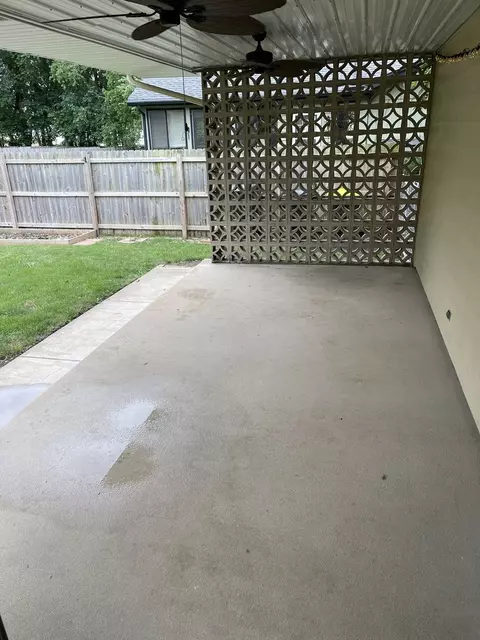 402 N Cottage Ave, Normal, IL 61761 photo 24