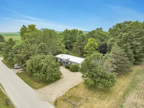 1744 N 8000w Rd, Bonfield, IL 60913