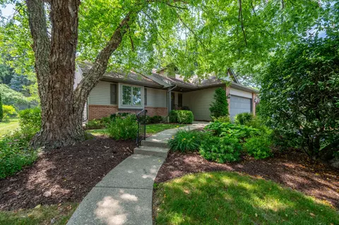 810 Midway Ct, Oregon, IL 61061
