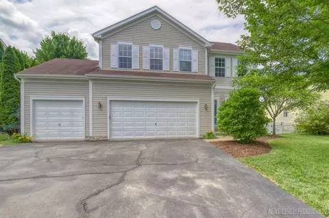 611 Stoffa Ave, Elburn, IL 60119