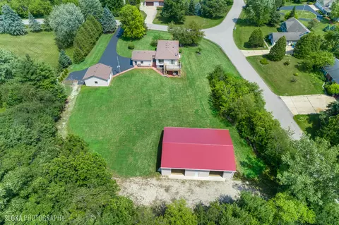 6521 Suttondale Rd, Huntley, IL 60142