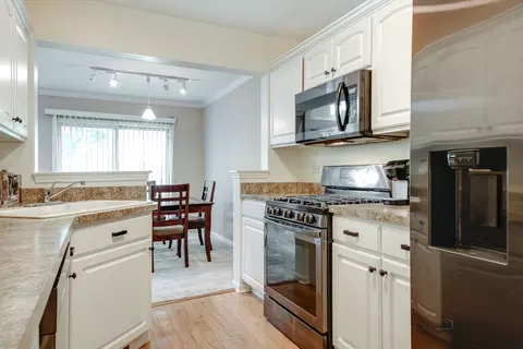 2080 Peach Tree Ln, Algonquin, IL 60102 photo 7