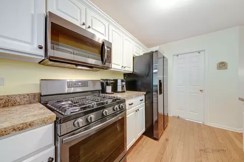 2080 Peach Tree Ln, Algonquin, IL 60102 photo 8