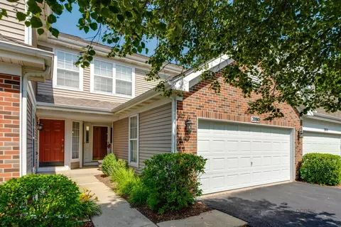 2080 Peach Tree Ln, Algonquin, IL 60102