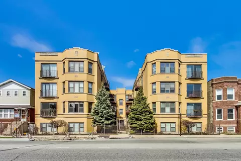 3010 W Addison St #2E, Chicago, IL 60618