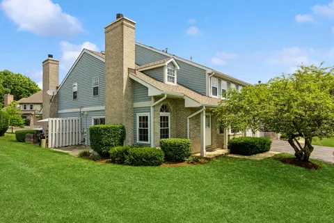 3056 Anton Cir, Aurora, IL 60504