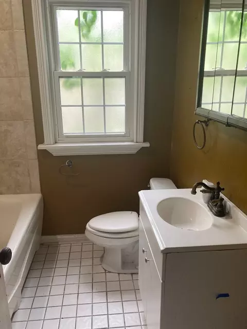 515 Morgan St, Elgin, IL 60123 photo 11