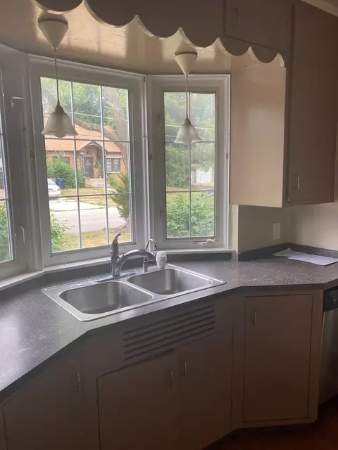 515 Morgan St, Elgin, IL 60123 photo 8