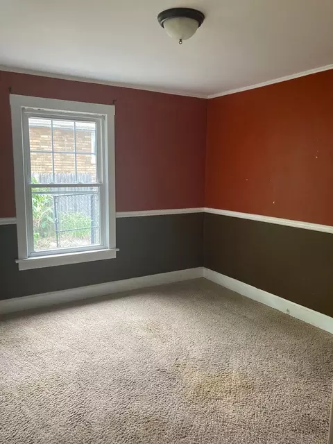 515 Morgan St, Elgin, IL 60123 photo 9