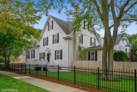 707 Hill Rd, Winnetka, IL 60093