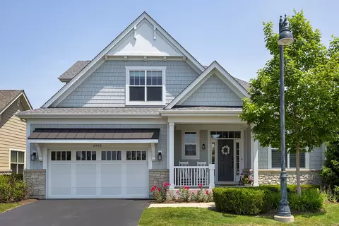 2950 Wilson Ln, Glenview, IL 60026