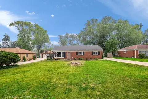 115 E 13th St, Lombard, IL 60148