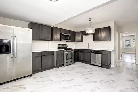 8918 S Laflin St, Chicago, IL 60620 photo 6