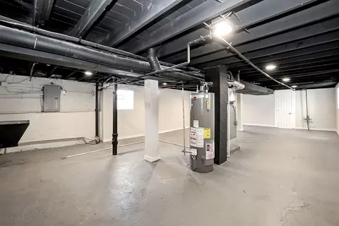 8918 S Laflin St, Chicago, IL 60620 photo 13