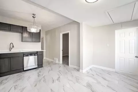 8918 S Laflin St, Chicago, IL 60620 photo 7