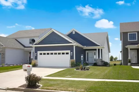 3213 Palmer Dr, Champaign, IL 61822