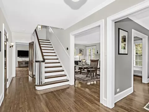 2511 Hurd Ave, Evanston, IL 60201 photo 2