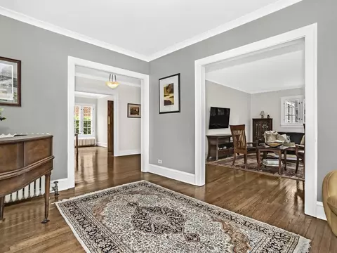 2511 Hurd Ave, Evanston, IL 60201 photo 15