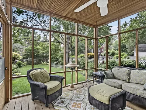 2511 Hurd Ave, Evanston, IL 60201 photo 16