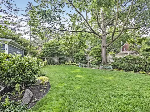 2511 Hurd Ave, Evanston, IL 60201 photo 36